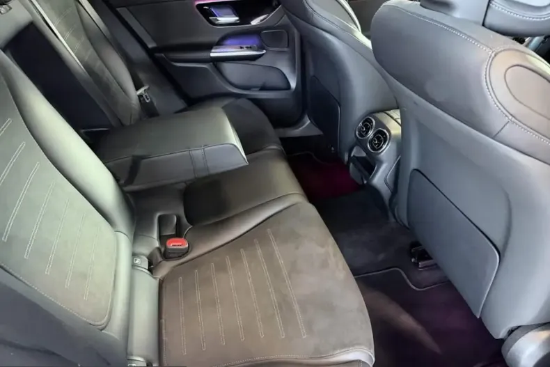 Mercedes-Benz GLC 300 (Clasa GLC) din 2024 cu 28.400 km - oferta MER203683 - foto 5