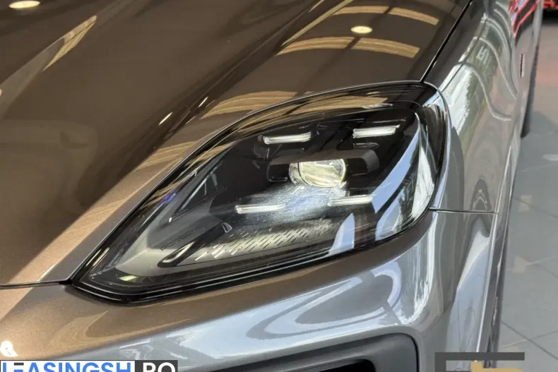 Porsche Cayenne din 2024 cu 8.919 km - oferta POR203685 - foto 18