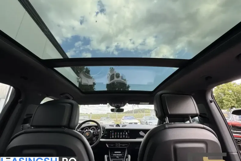 Porsche Cayenne din 2024 cu 8.919 km - oferta POR203685 - foto 20