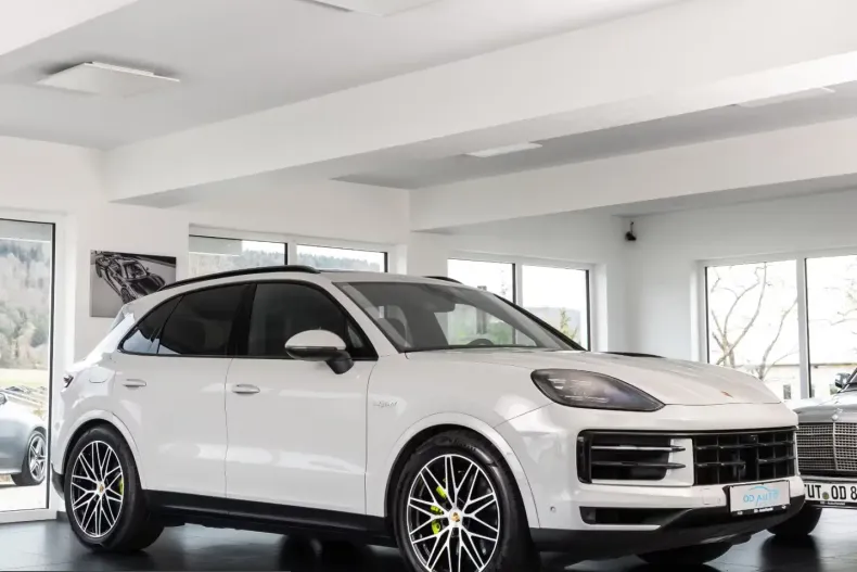 Porsche Cayenne din 2024 cu 16.000 km - oferta POR203695 - foto 4
