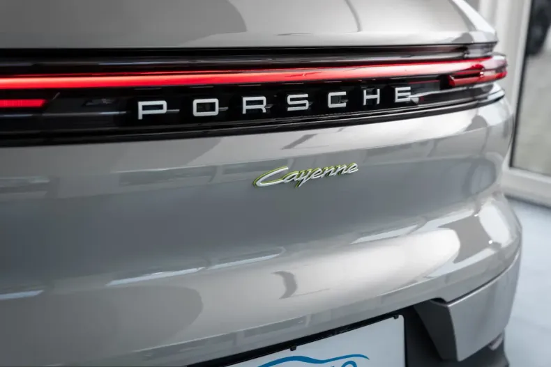 Porsche Cayenne din 2024 cu 16.000 km - oferta POR203695 - foto 8