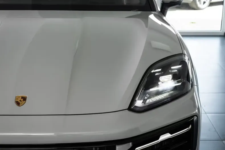 Porsche Cayenne din 2024 cu 16.000 km - oferta POR203695 - foto 16