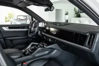 Porsche Cayenne din 2024 cu 16.000 km - oferta POR203695 - foto 24