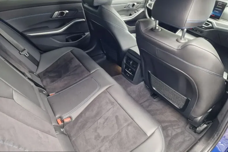 BMW 330 (Seria 3) din 2022 cu 32.582 km - oferta BMW203696 - foto 9