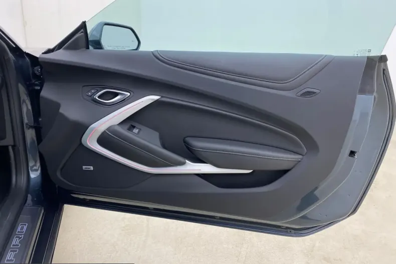 Chevrolet Camaro din 2021 cu 12.500 km - oferta CHE203705 - foto 13