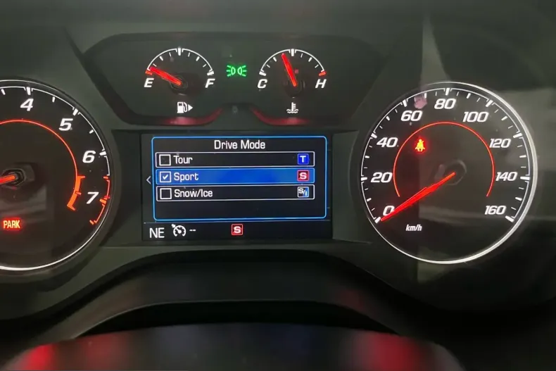 Chevrolet Camaro din 2022 cu 55.000 km - oferta CHE203707 - foto 14