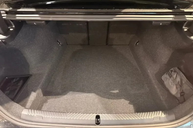 BMW 520 (Seria 5) din 2025 cu 10.030 km - oferta BMW203709 - foto 7