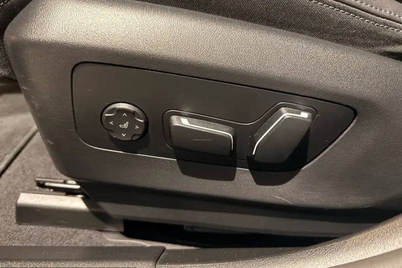 BMW 520 (Seria 5) din 2025 cu 10.030 km - oferta BMW203709 - foto 22