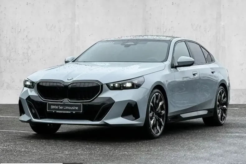 BMW 520 (Seria 5) din 2026 cu 0 km - oferta BMW203710 - foto 1