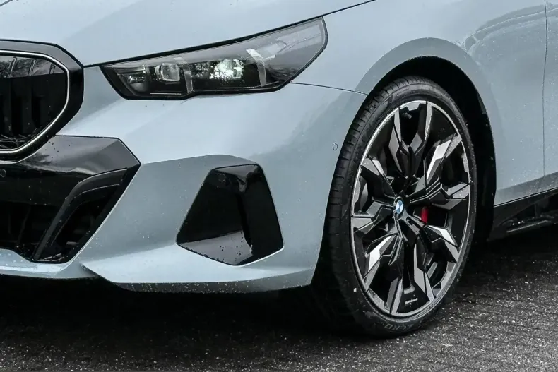 BMW 520 (Seria 5) din 2026 cu 0 km - oferta BMW203710 - foto 3