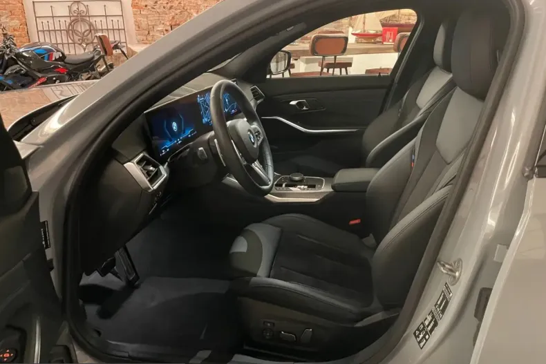 BMW 320 (Seria 3) din 2024 cu 3.990 km - oferta BMW203712 - foto 15