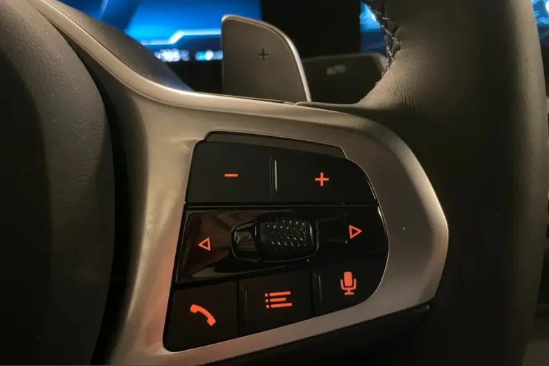 BMW 320 (Seria 3) din 2024 cu 3.990 km - oferta BMW203712 - foto 24