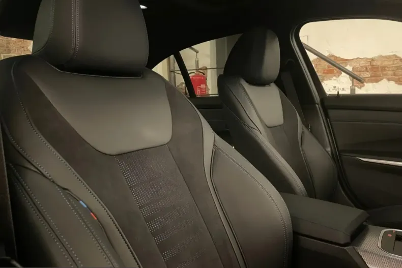 BMW 320 (Seria 3) din 2024 cu 3.990 km - oferta BMW203712 - foto 43