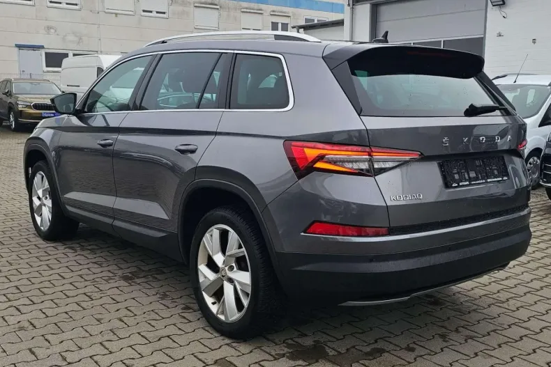 Skoda Kodiaq din 2023 cu 48.225 km - oferta SKO203716 - foto 4