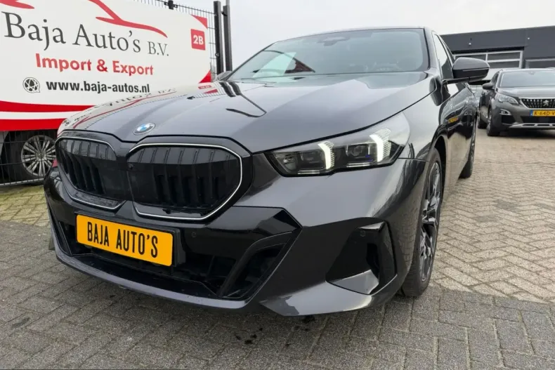 BMW 540 (Seria 5) din 2025 cu 10.900 km - oferta BMW203717 - foto 2