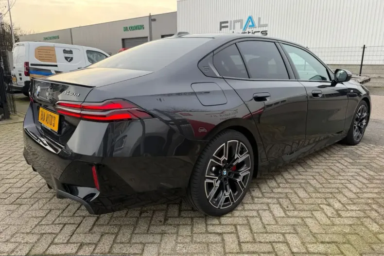 BMW 540 (Seria 5) din 2025 cu 10.900 km - oferta BMW203717 - foto 7