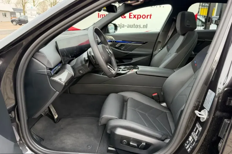 BMW 540 (Seria 5) din 2025 cu 10.900 km - oferta BMW203717 - foto 13