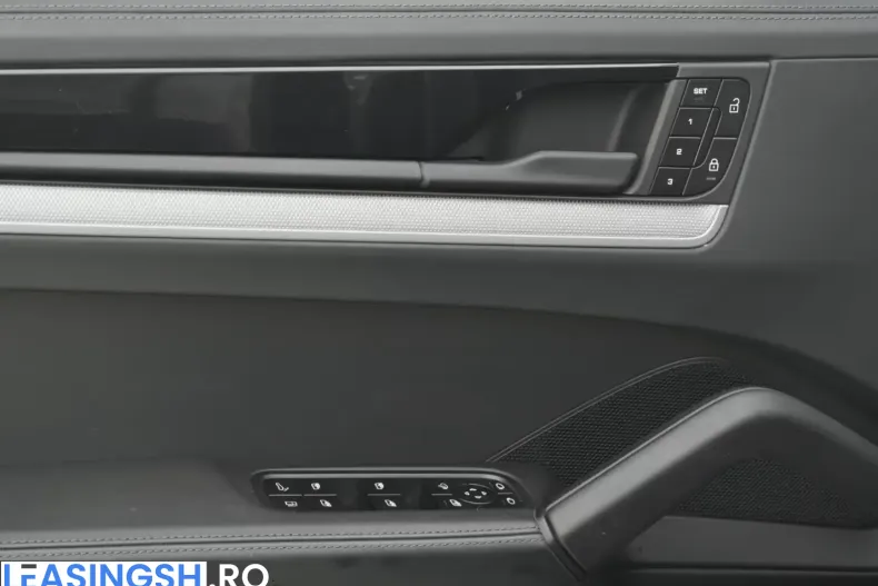 Porsche Cayenne din 2024 cu 50.251 km - oferta POR203718 - foto 13