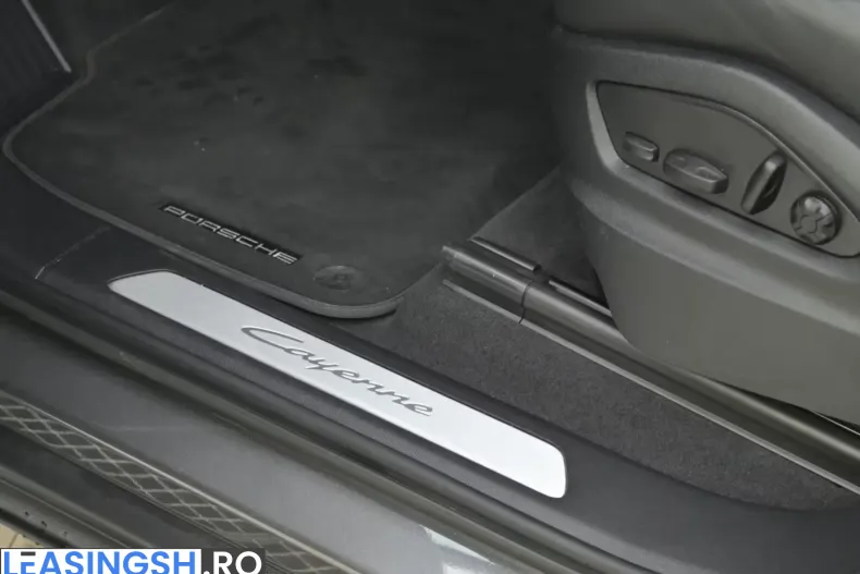 Porsche Cayenne din 2024 cu 50.251 km - oferta POR203718 - foto 16