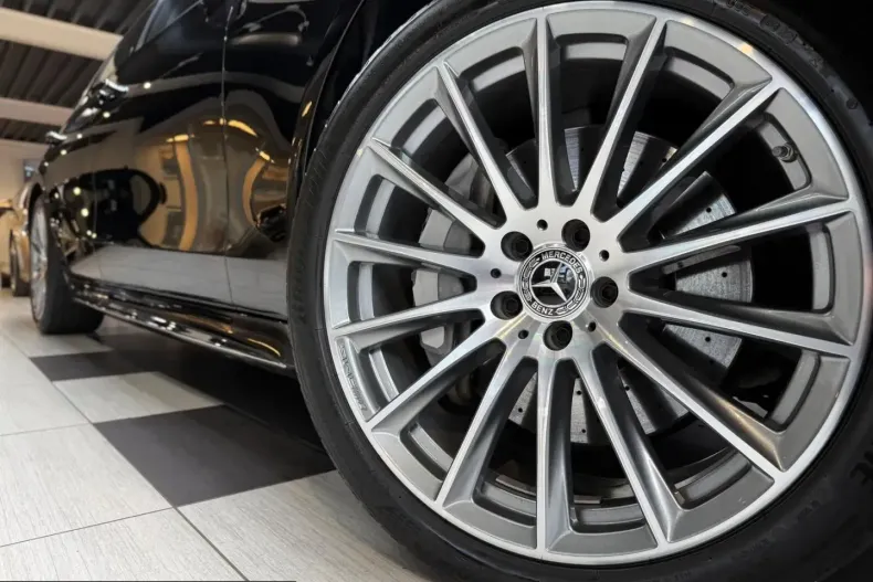 Mercedes-Benz S 580 (Clasa S) din 2023 cu 72.619 km - oferta MER203720 - foto 13