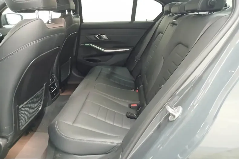 BMW 320 (Seria 3) din 2023 cu 59.400 km - oferta BMW203722 - foto 13