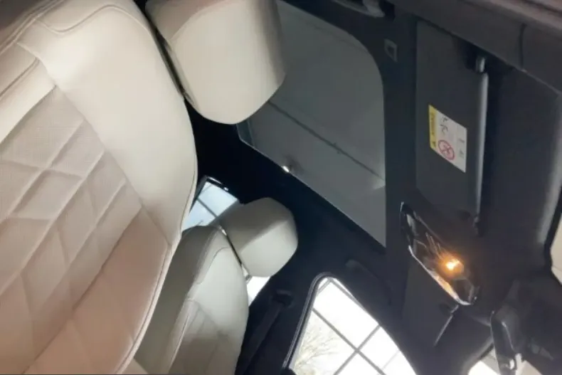 BMW 550 (Seria 5) din 2025 cu 20.480 km - oferta BMW203727 - foto 3