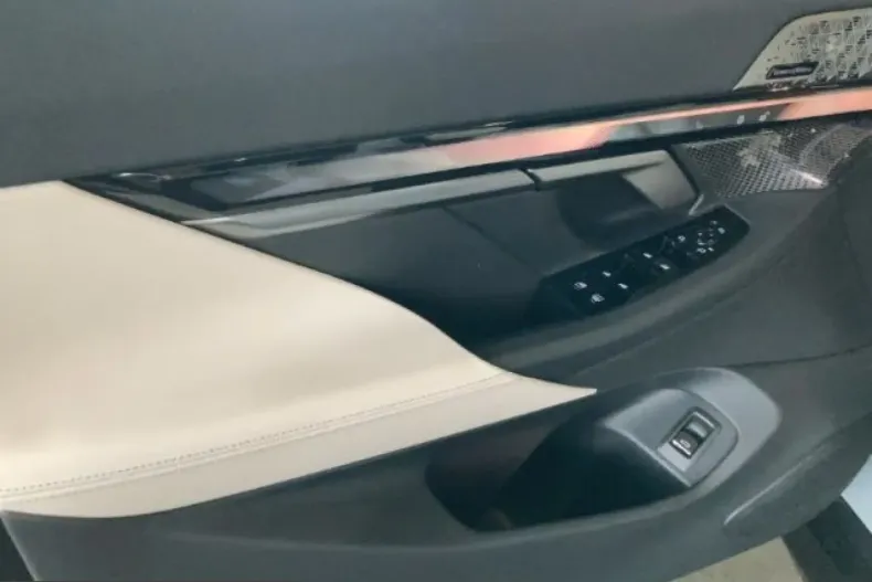 BMW 550 (Seria 5) din 2025 cu 20.480 km - oferta BMW203727 - foto 9