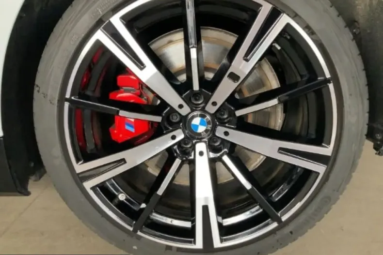 BMW 550 (Seria 5) din 2025 cu 20.480 km - oferta BMW203727 - foto 10