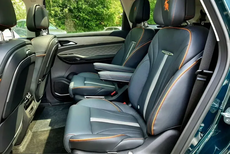 DFSK Forthing 4 din 2025 cu 14.500 km - oferta DFS203728 - foto 9