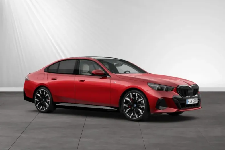 BMW 550 (Seria 5) din 2025 cu 29.830 km - oferta BMW203731 - foto 1