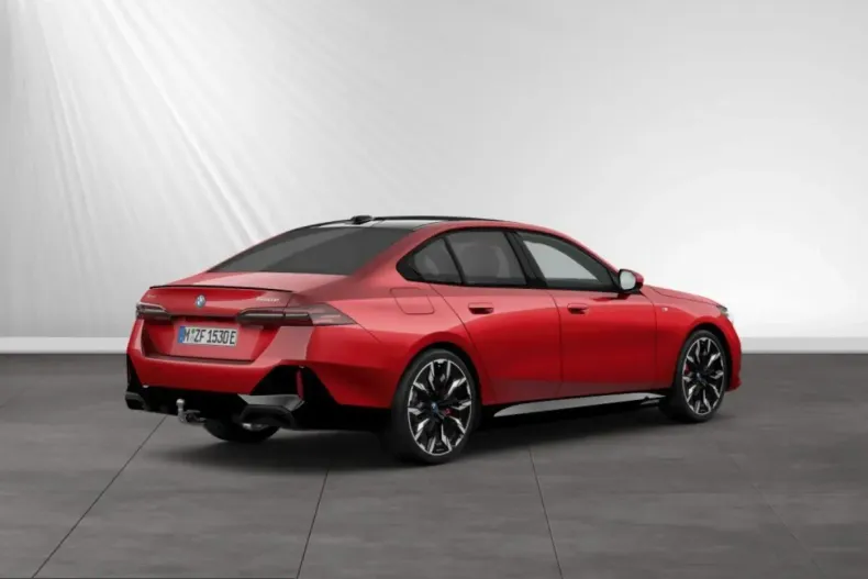 BMW 550 (Seria 5) din 2025 cu 29.830 km - oferta BMW203731 - foto 2