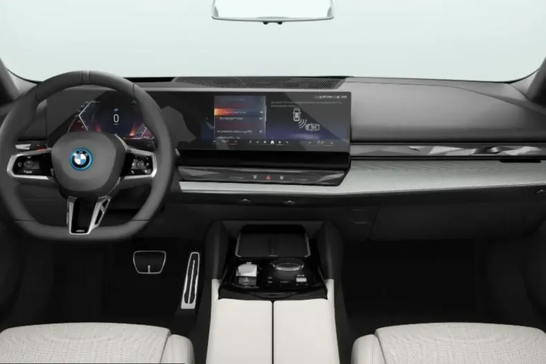 BMW 550 (Seria 5) din 2025 cu 27.582 km - oferta BMW203732 - foto 2