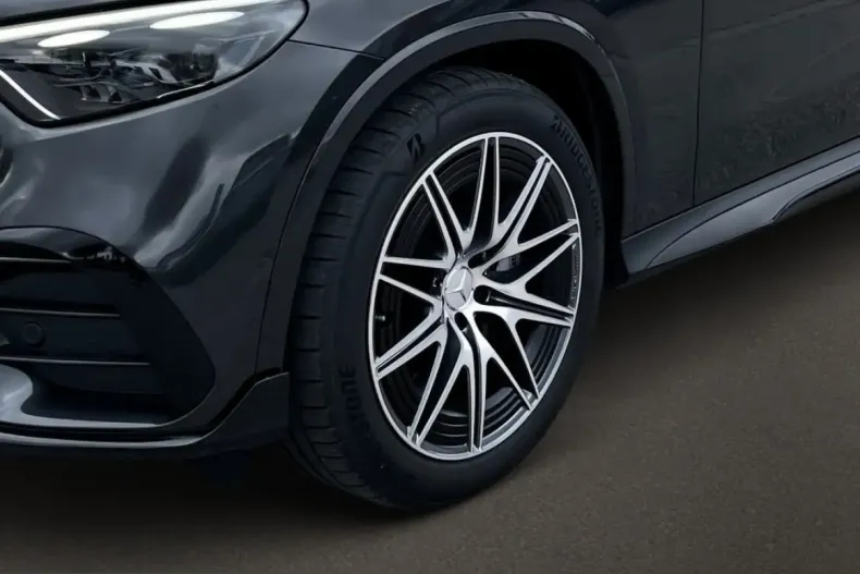 Mercedes-Benz GLC 43 AMG (Clasa GLC) din 2024 cu 17.890 km - oferta MER203733 - foto 8