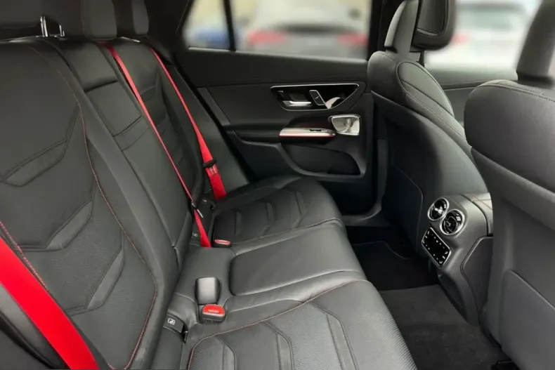 Mercedes-Benz GLC 43 AMG (Clasa GLC) din 2024 cu 17.890 km - oferta MER203733 - foto 13