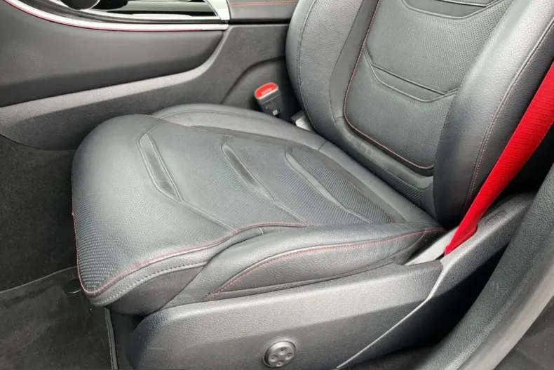 Mercedes-Benz GLC 43 AMG (Clasa GLC) din 2024 cu 17.890 km - oferta MER203733 - foto 20