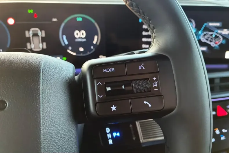 Hyundai Santa Fe din 2026 cu 15 km - oferta HYU203739 - foto 15