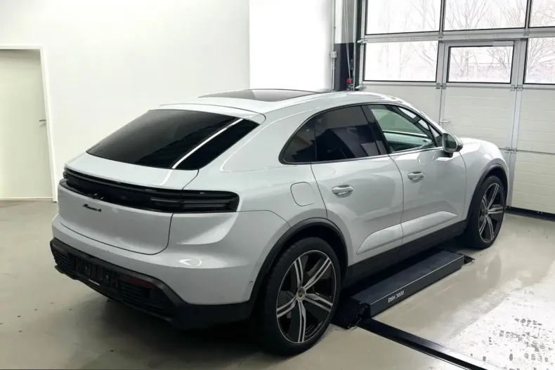 Porsche Macan din 2024 cu 36.700 km - oferta POR203740 - foto 11