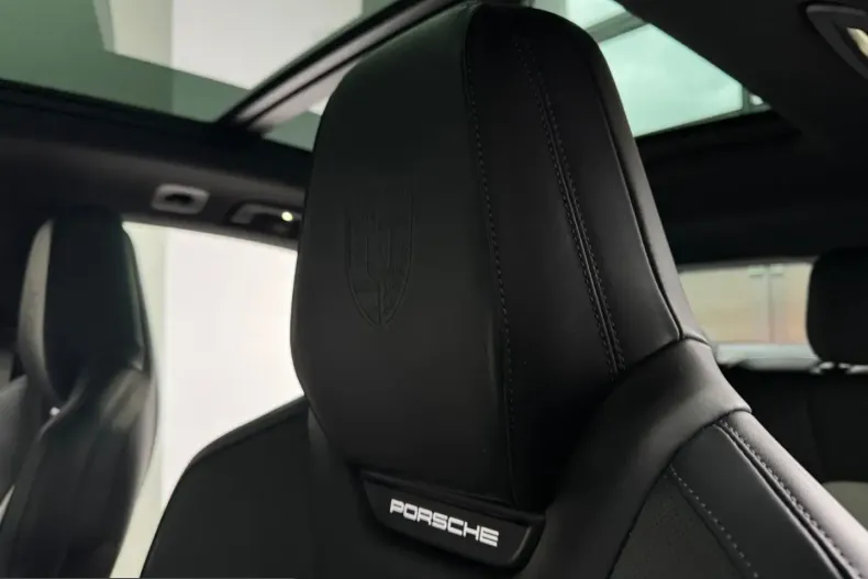 Porsche Macan din 2024 cu 36.700 km - oferta POR203740 - foto 21