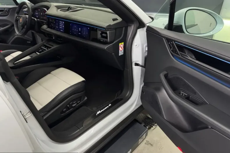 Porsche Macan din 2024 cu 36.700 km - oferta POR203740 - foto 24