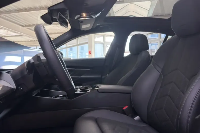 BMW 540 (Seria 5) din 2025 cu 19.543 km - oferta BMW203744 - foto 15