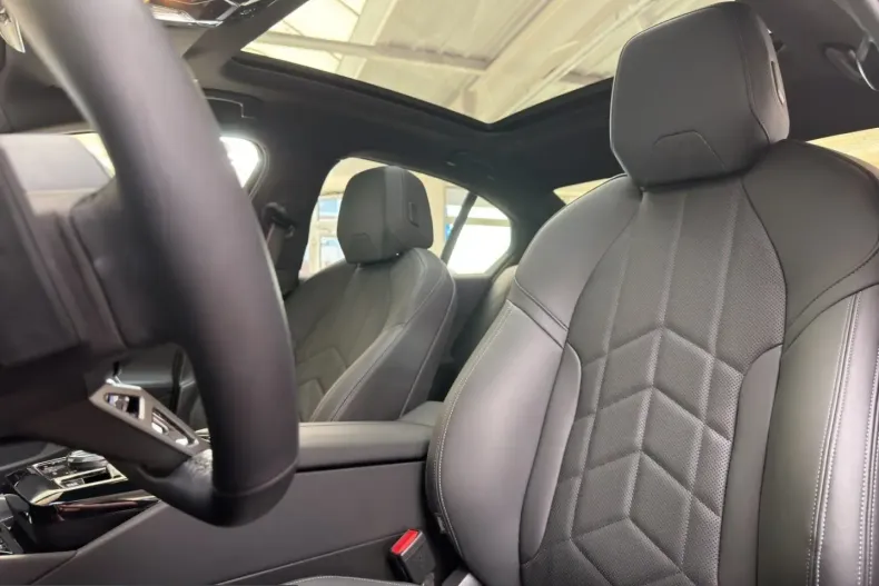 BMW 540 (Seria 5) din 2025 cu 19.543 km - oferta BMW203744 - foto 16