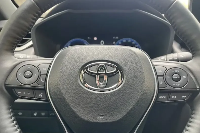 Toyota RAV4 din 2025 cu 19.980 km - oferta TOY203747 - foto 13