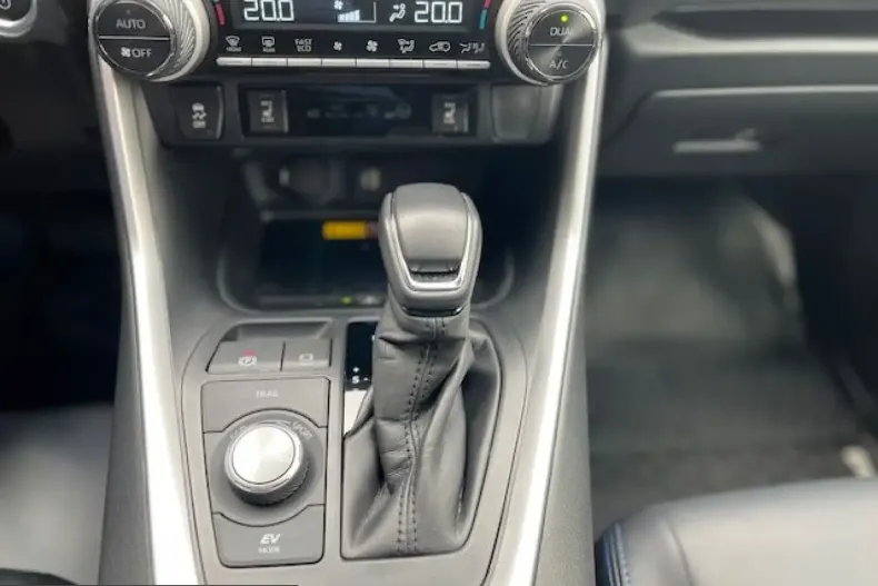 Toyota RAV4 din 2025 cu 19.980 km - oferta TOY203747 - foto 15