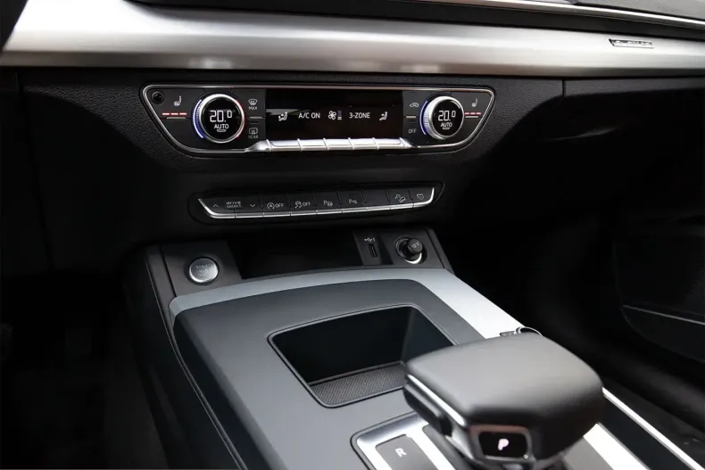 Audi Q5 din 2023 cu 60.000 km - oferta AUD203751 - foto 28