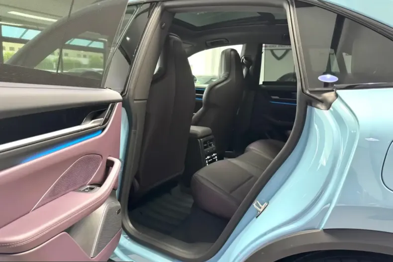 Porsche Macan din 2026 cu 10 km - oferta POR203755 - foto 11