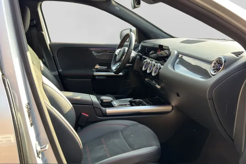 Mercedes-Benz GLA 250 (Clasa GLA) din 2022 cu 78.554 km - oferta MER203757 - foto 3