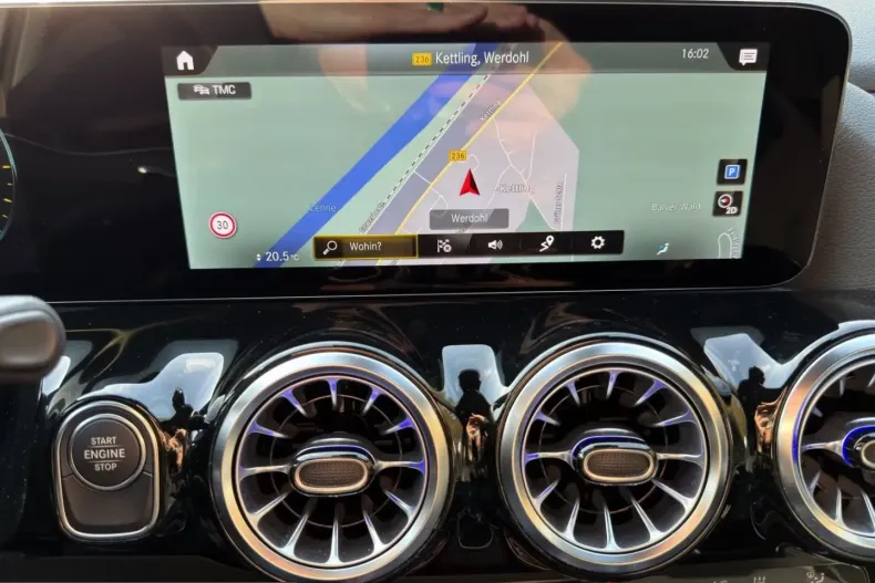 Mercedes-Benz GLA 250 (Clasa GLA) din 2022 cu 78.554 km - oferta MER203757 - foto 13