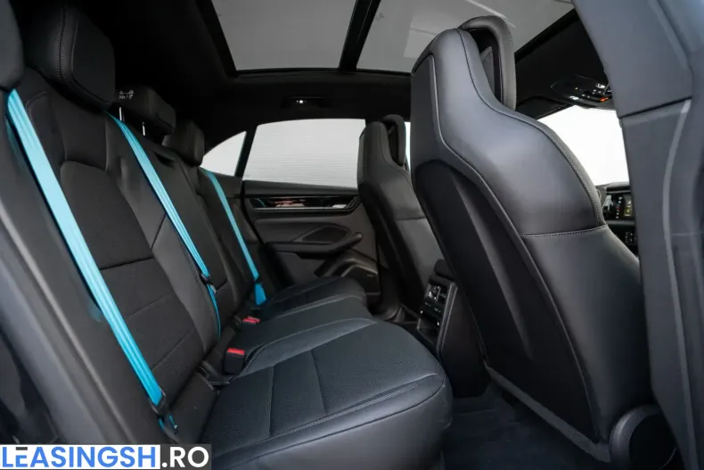 Porsche Macan din 2025 cu 6.050 km - oferta POR203758 - foto 3