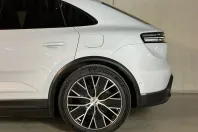 Porsche Macan din 2024 cu 37.100 km - oferta POR203759 - foto 10