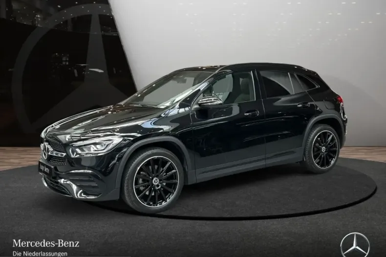Mercedes-Benz GLA 250 (Clasa GLA) din 2023 cu 49.270 km - oferta MER203760 - foto 1